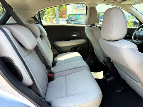Used 2019 Honda HR-V LX image 14