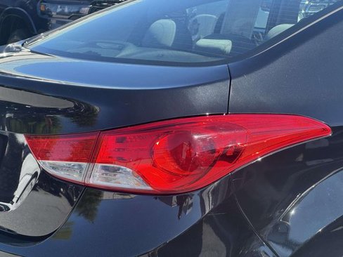 Used 2013 Hyundai Elantra GLS image 8
