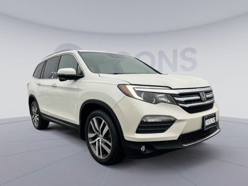 Used 2016 Honda Pilot Touring image 10