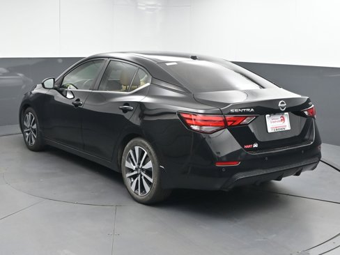 Used 2020 Nissan Sentra SV image 6