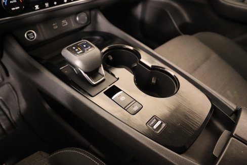 Used 2021 Nissan Rogue SV image 7