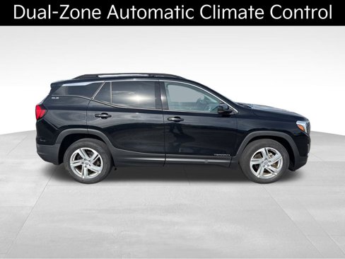 Used 2018 GMC Terrain SLE w/ Driver Convenience Package image 3