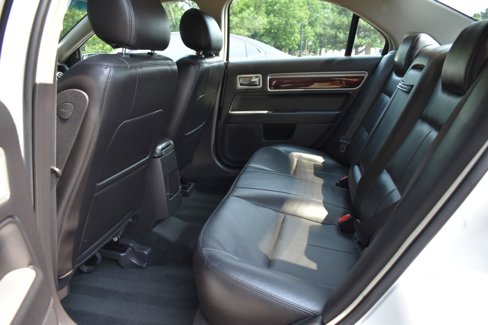Used 2006 Lincoln Zephyr image 33