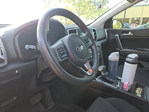Used 2018 Kia Sportage LX image 11