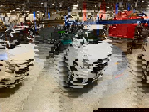Used 2016 Chevrolet Cruze LT image 3