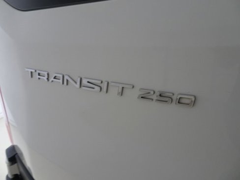 Used 2017 Ford Transit 250 130 Medium Roof image 13