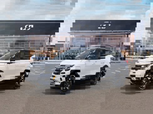 New 2025 Kia Seltos S image 3