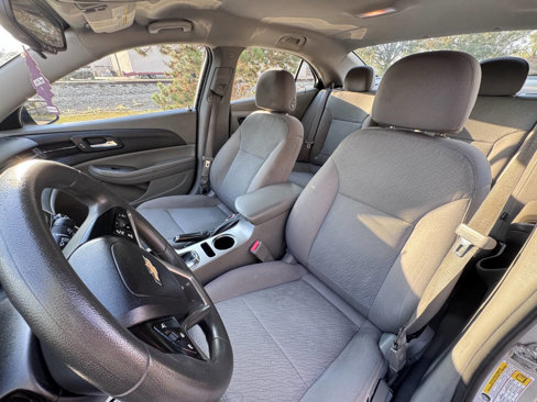 Used 2015 Chevrolet Malibu LS image 10