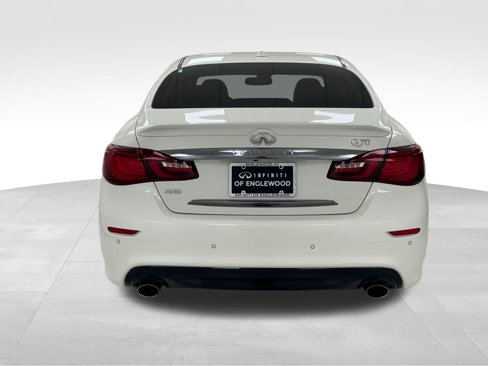 Used 2019 INFINITI Q70 Luxe image 6