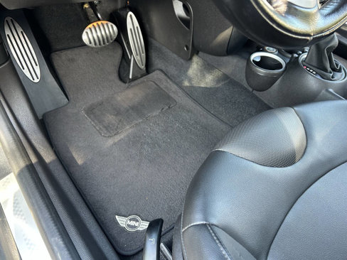 Used 2010 MINI Cooper S image 12