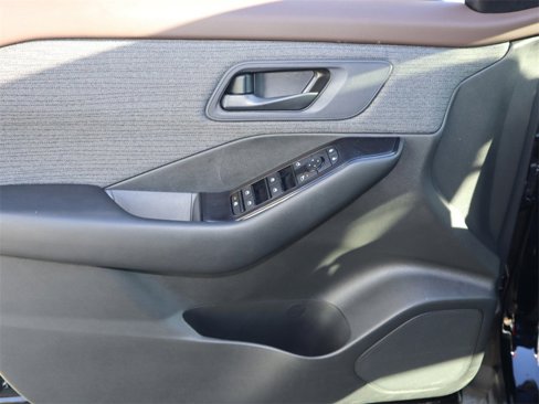 Certified 2023 Nissan Rogue S image 15
