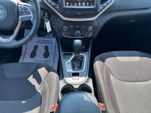 Used 2015 Jeep Cherokee Latitude image 15