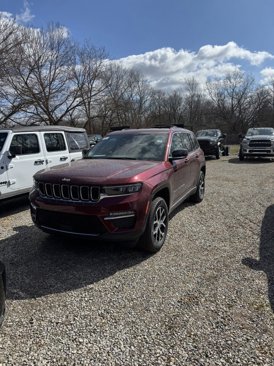 New 2025 Jeep Grand Cherokee Limited w/ Trailer Tow Package image 1