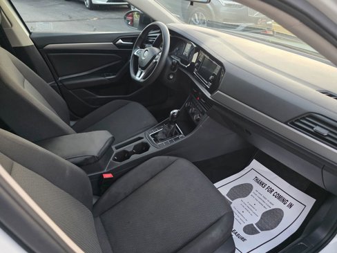 Used 2019 Volkswagen Jetta S image 10