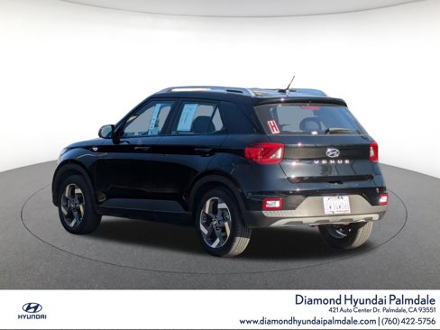 Used 2024 Hyundai Venue SEL image 5