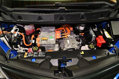 Used 2017 Chevrolet Bolt Premier w/ Driver Confidence II Package image 19