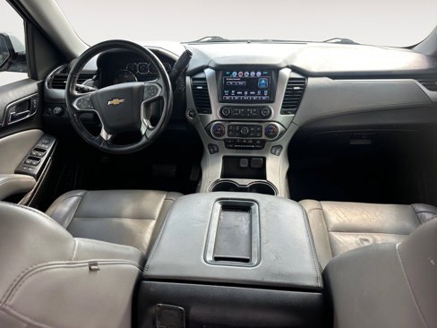Used 2018 Chevrolet Suburban LT image 10