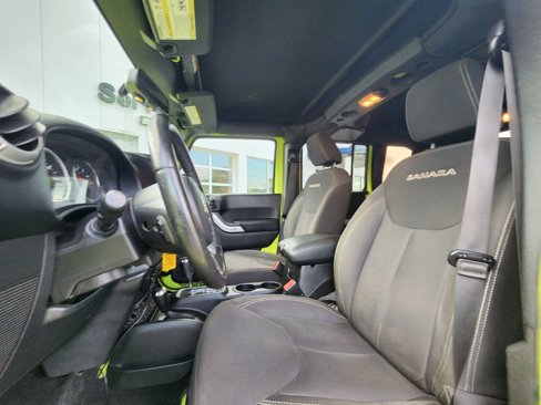 Used 2016 Jeep Wrangler Unlimited Sahara image 28