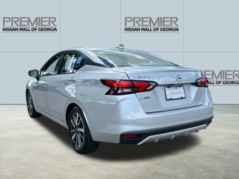 Certified 2021 Nissan Versa SV image 7