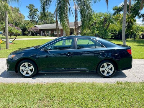 Used 2014 Toyota Camry SE image 5