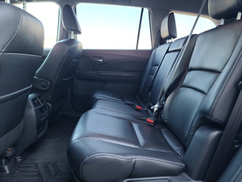 Used 2017 Honda Pilot EX-L image 4