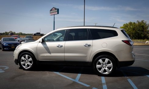 Used 2017 Chevrolet Traverse LT w/ Style and Technology Package image 19