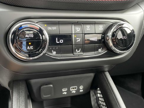 Used 2021 Chevrolet TrailBlazer RS w/ Sun and Liftgate Package image 20