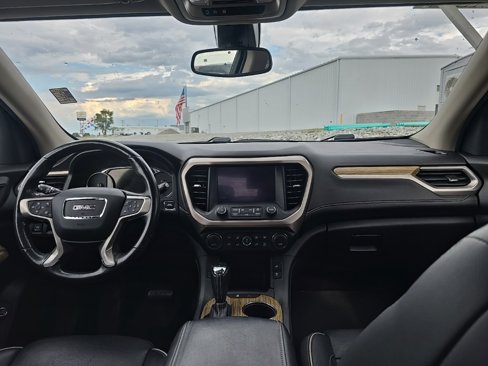 Used 2019 GMC Acadia Denali image 25