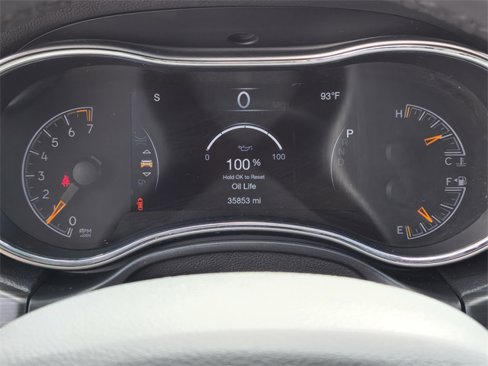 Certified 2021 Jeep Grand Cherokee Laredo X image 30