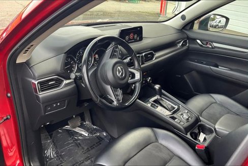 Used 2018 MAZDA CX-5 Touring w/ Preferred Equipment Package image 12