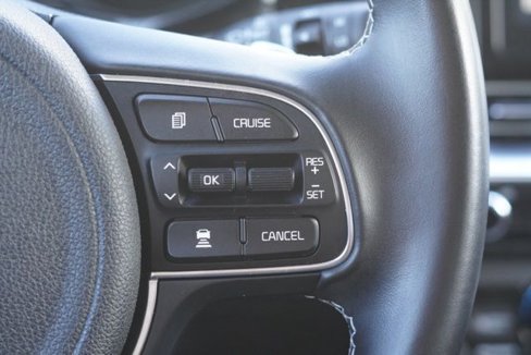 Used 2020 Kia Niro EX image 21