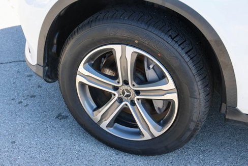 Used 2019 Mercedes-Benz GLC 300 w/ Premium Package image 7