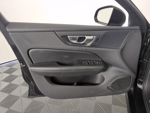 Used 2024 Volvo S60 B5 Core image 13