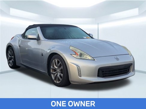 Used 2013 Nissan 370Z Roadster image 4