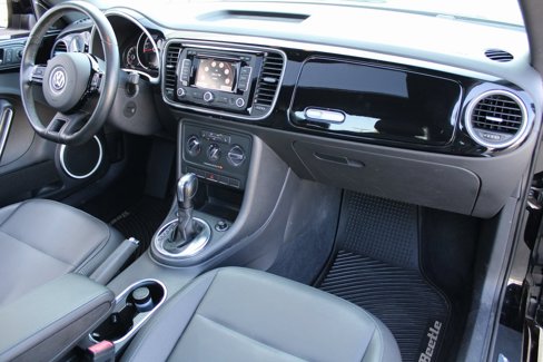 Used 2013 Volkswagen Beetle 2.5 image 21