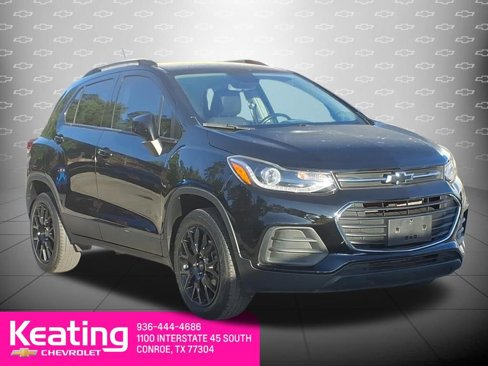 Used 2022 Chevrolet Trax LT w/ Midnight Edition image 3