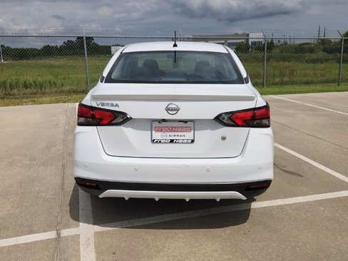 Certified 2024 Nissan Versa S w/ Trunk Package image 6