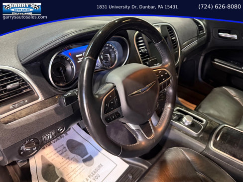 Used 2018 Chrysler 300 Limited image 14