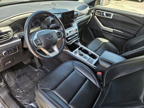 Used 2021 Ford Explorer XLT w/ Equipment Group 202A image 40