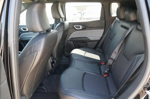 New 2025 Jeep Compass Latitude image 12