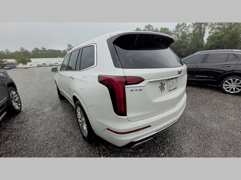 Used 2020 Cadillac XT6 Premium Luxury image 17