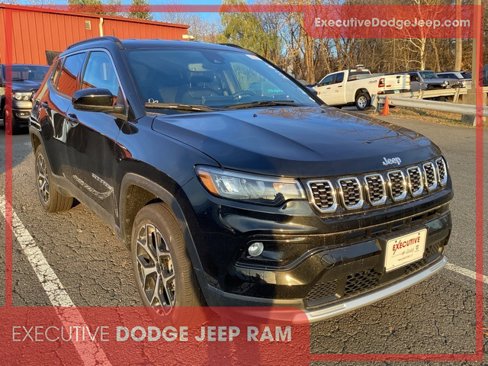 New 2025 Jeep Compass Limited image 3