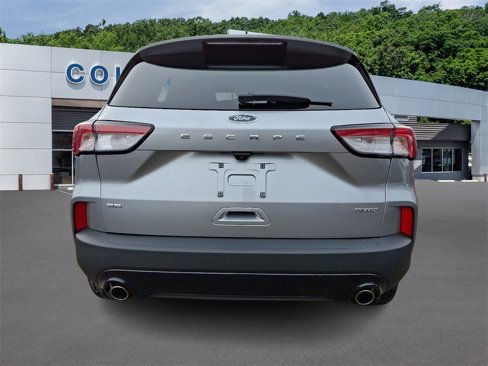 Certified 2022 Ford Escape SE w/ SE Sport Appearance Package image 5