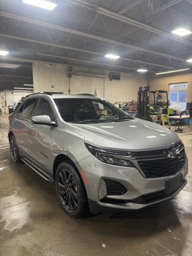 Used 2023 Chevrolet Equinox RS image 8