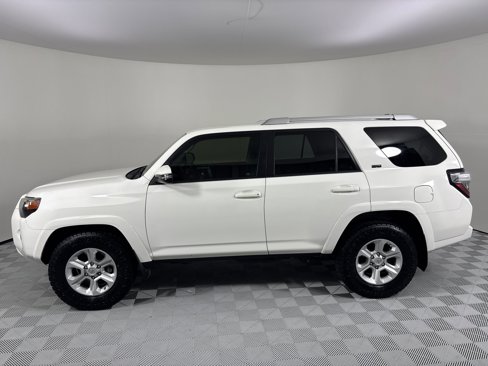Used 2018 Toyota 4Runner SR5 Premium image 2