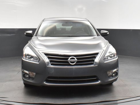Used 2015 Nissan Altima 2.5 SV w/ Convenience Package image 10