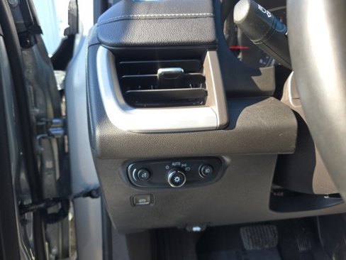 Certified 2024 GMC Terrain SLT image 12