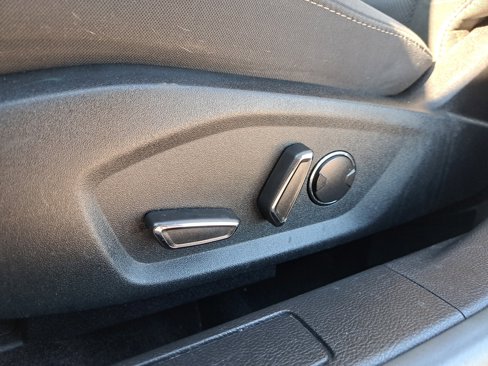 Used 2019 Ford Fusion SE image 15