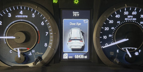 Used 2015 Toyota Sienna XLE image 19