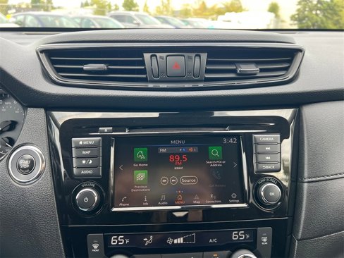 Used 2019 Nissan Rogue SV w/ Premium Package image 28